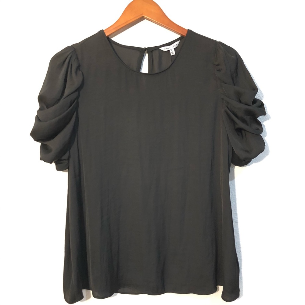 Naked Zebra Puff Sleeve Blouse size Large NWT
